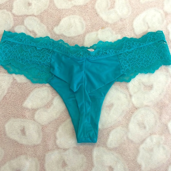 ☀️ 3 / $15 ☀️ Victoria Secret Panties - Picture 2 of 3